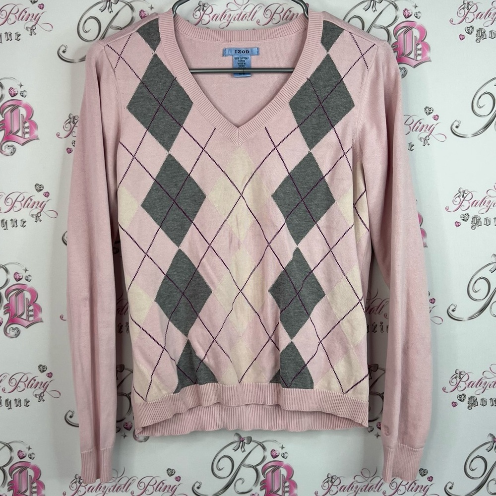Izod sweater argyle diamond print Pink and Gray Argyle V-Neck Sweater